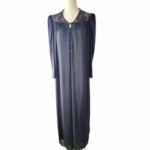 Ogla's Christine Vintage Black Lace 2pc Peignoir Set